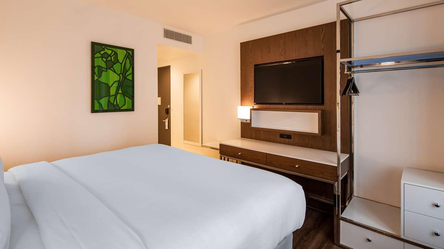 Best Western Premier Empire State Hotel ニューヨーク エクステリア 写真