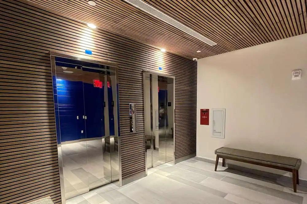 Best Western Premier Empire State Hotel ニューヨーク エクステリア 写真