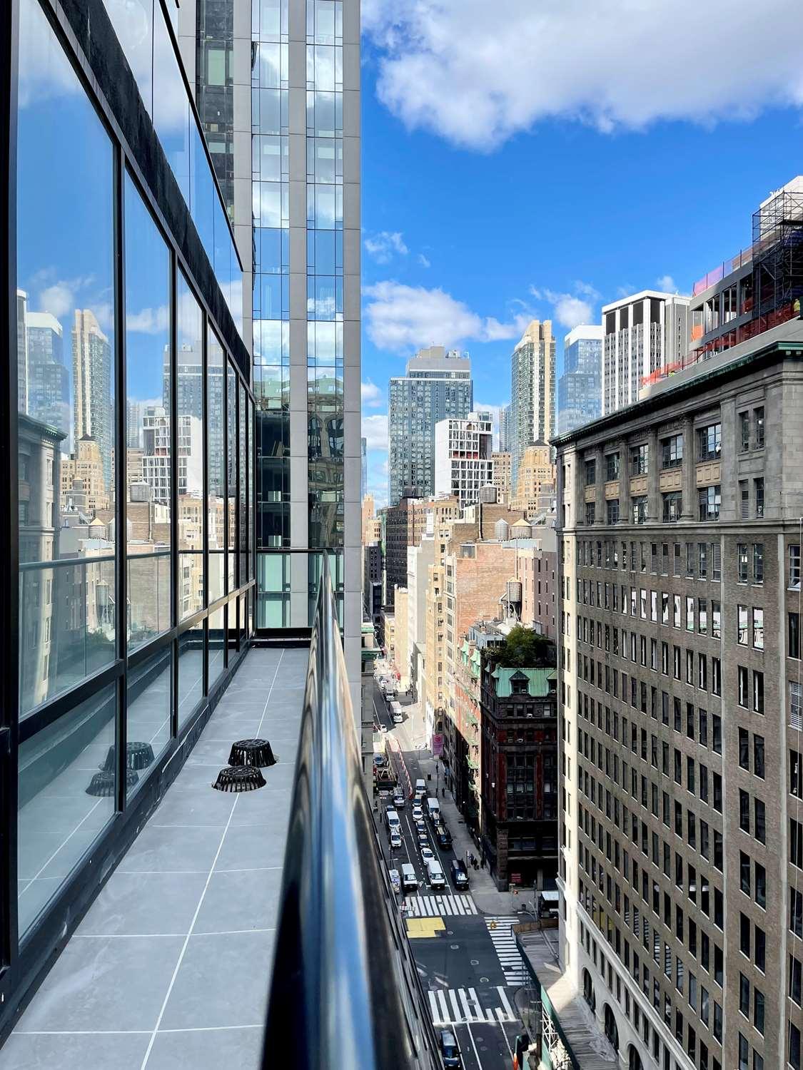 Best Western Premier Empire State Hotel ニューヨーク エクステリア 写真