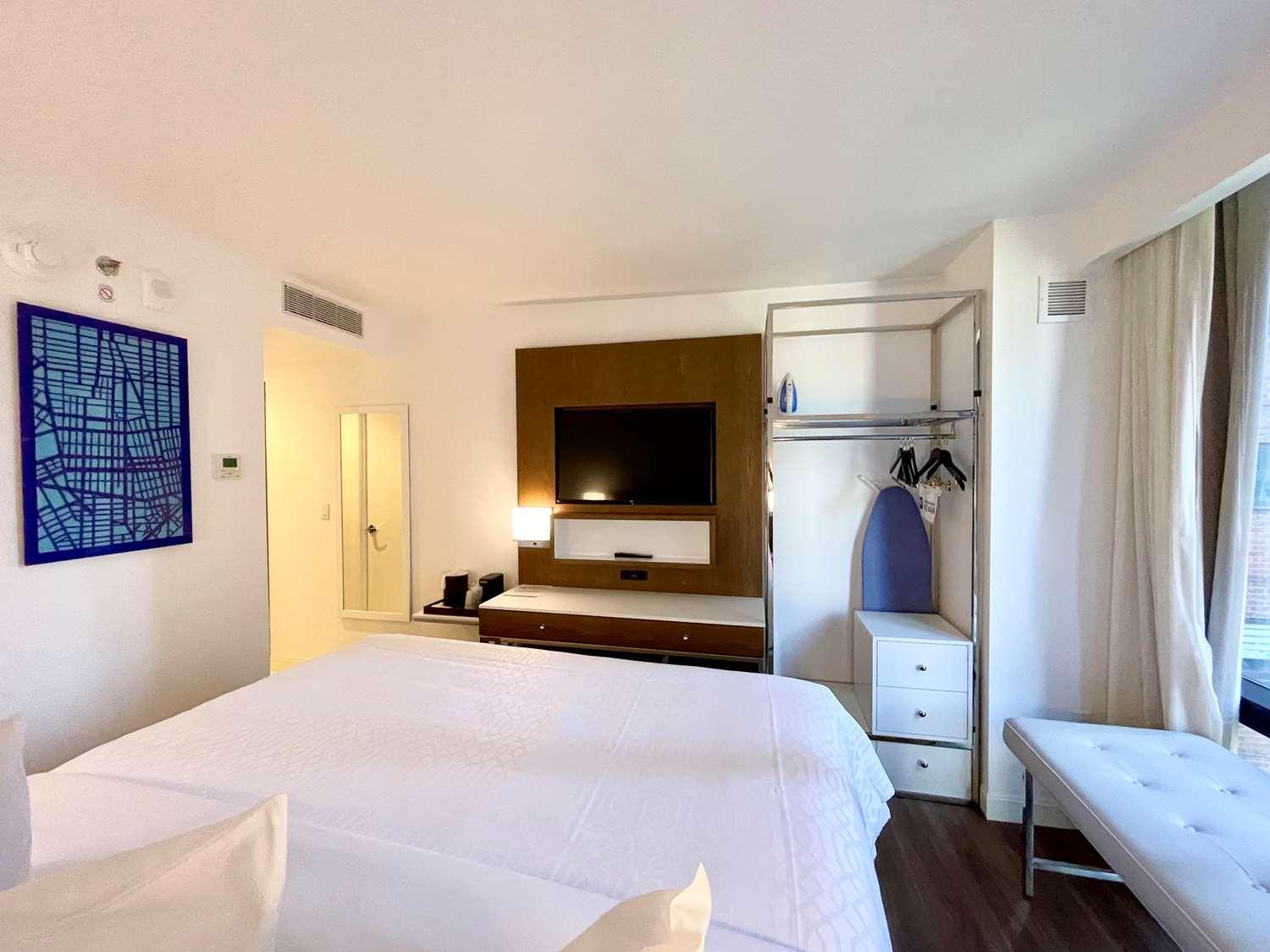 Best Western Premier Empire State Hotel ニューヨーク エクステリア 写真