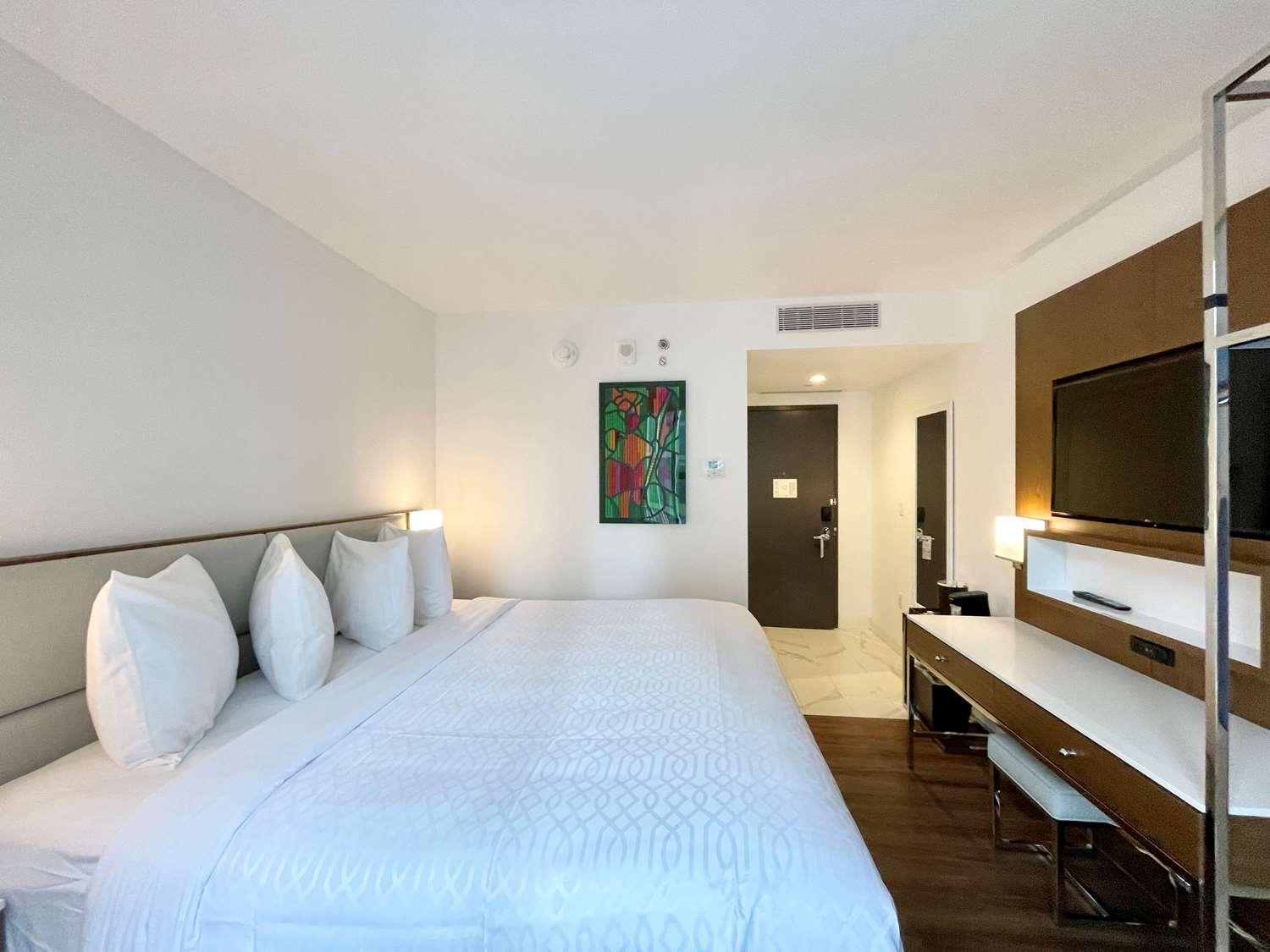Best Western Premier Empire State Hotel ニューヨーク エクステリア 写真