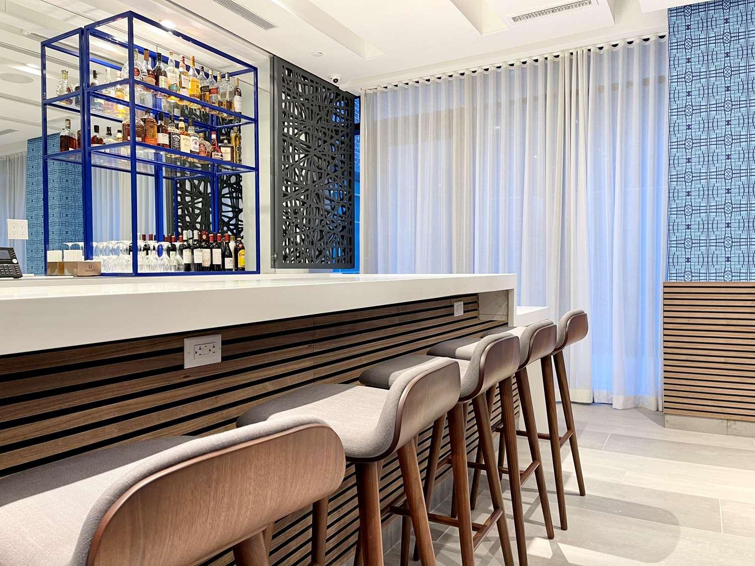 Best Western Premier Empire State Hotel ニューヨーク エクステリア 写真
